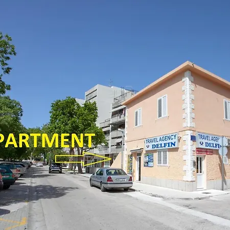 Apartment Ap Punta Next To Sandy Beach, With Garden *