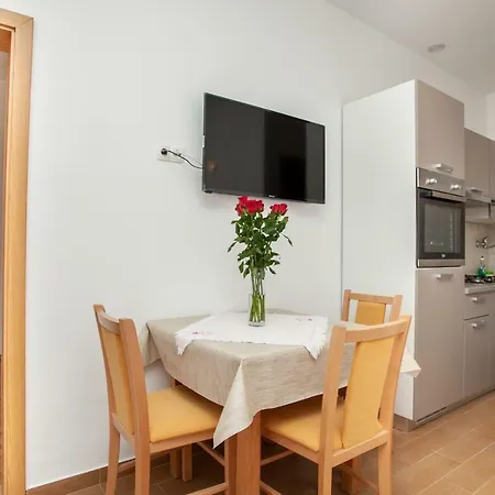 Apartment Ap Punta Next To Sandy Beach, With Garden