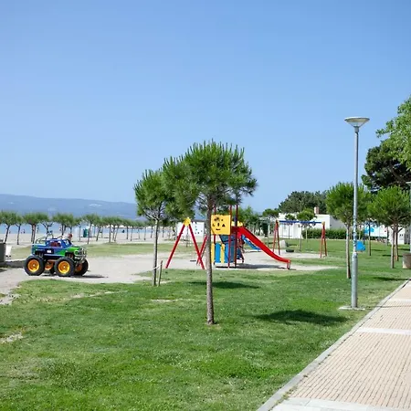 Ap Punta Next To Sandy Beach, With Garden Apartment *