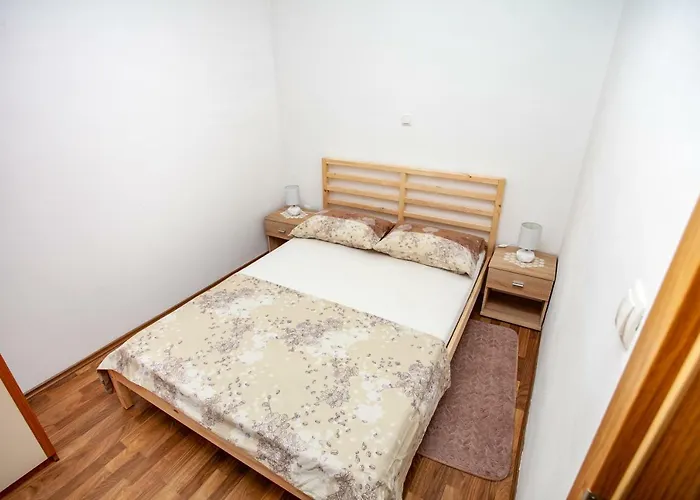 Ap Punta Next To Sandy Beach, With Garden Apartment *