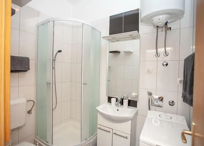 Ap Punta Next To Sandy Beach, With Garden * Omiš