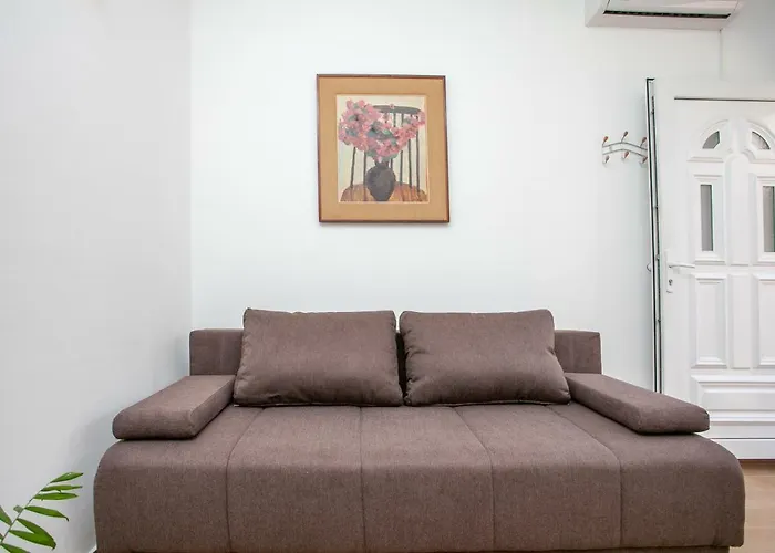 Ap Punta Next To Sandy Beach, With Garden * Omiš